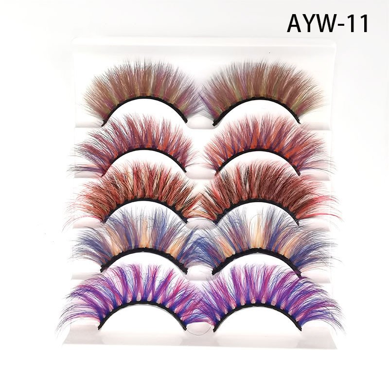 Buying 3D Bold Colored Lashes for Festival and Cosplay